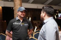 Elías Burbara asegura que con un estadio lleno se le puede ganar al Alajuelense en San Pedro Sula. Foto: Mauricio Ayala