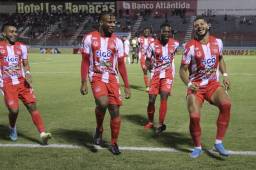 ¡Vida aplasta al Real Sociedad en el estadio Ceibeño con una hat-trick del brasileño Patryck Ferreira!