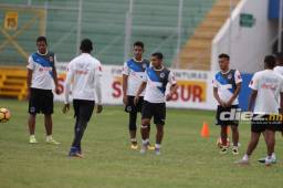 Jorge Alvarez y José Pinto saldrían de titular ante la UPN.