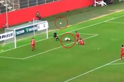 El extraño gol que marcaron en Brasil y agitó las redes sociales: ‘‘Si no se hubiera grabado, nadie creería que ocurrió’’