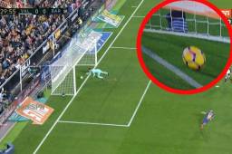 El portero Norberto Murara no pudo controlar y el balón ingresó.