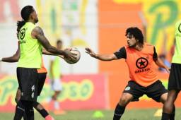 Wilfredo Barahona es titular este sábado pese a que su DT lo anunció como baja tratando de despistar al rival.