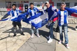 Aficionados hondureños en las taquillas del Red Bulls Arena de New Jersey ya están listos para presenciar el partido de la Selección de Honduras.