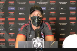 Pedro Troglio habló en conferencia de prensa y dejó bien claro que seguirá con su folosofía de juego, la misma que le ha dado resultados desde su llegado al Olimpia.