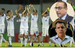 Directivos de la Comisión de Selecciones se rinden ante los jugadores de la Sub-20 tras lograr clasificación mundialista.