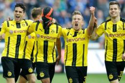 La curiosa máscara que sacó Aubameyang en el juego ante el Schalke 04.