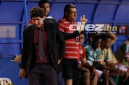 Héctor Vargas no se escondió y dio su opinió sobre la goleada que recibieron.