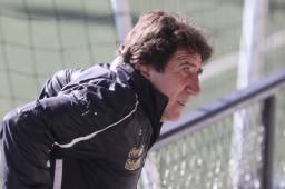El entrenador del Olimpia, Héctor Vargas, menciona que el equipo de la capital está por encima de los demás rivales en la Liga Nacional. Foto Juan Salgado