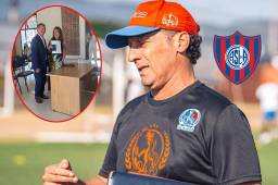 Pedro Troglio le dio el sí al San Lorenzo el pasado lunes que se casó con su pareja, Alejandra Alonso.