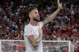 El defensor español podría jugar la Copa Sudamericana con el club de Brasil que lo pretende fichar.