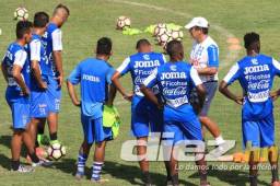 Jorge Luis Pinto y sus muchachos ya piensan en Costa Rica.