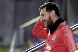 Messi y compañía recibieron la visita de Iniesta en el entreno del Barcelona.