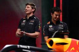 Max Verstappen junto a Sergio Pérez