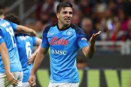 Napoli asaltó San Siro y venció 1-2 al Milán para irse al parón de selecciones como líder de la Serie A.