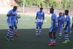 La Selección Sub-21 de Honduras se alista dar la pelea en Barranquilla. Fotos Juan Salgado