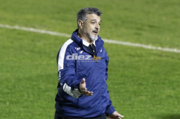 El técnico del Motagua tiene seis meses más de contrato con el conjunto azul y se lo respetará la directiva.