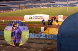 El ‘Potro’ Gutiérrez se quedó en el banco hasta que todos se fueron del estadio, tras la derrota ante Marathón.