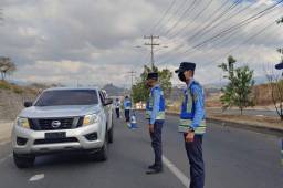 Después de casi un año de pandemia, Honduras mantiene restricciones de circulación.