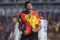 Herediano del hondureño Getsel Montes hace oficial el fichaje del sustituto de Hernán Medford en el banquillo florense