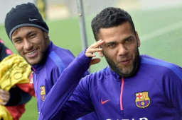 De esta forma, el brasileño se ofrece de nuevo al Barcelona para un posible retorno.