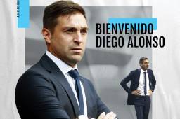 La Asociación Uruguaya de Fútbol designó este martes a Diego Alonso como su nuevo entrenador, en reemplazo de Óscar Tabárez, que dejó el cargo hace un mes.