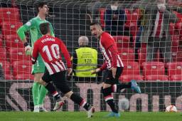 Alex Berenguer metió un zapatazo al 89 que fue imposible para Courtois.