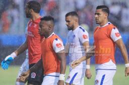 El Olimpia pagó caro los errores ante un Motagua que a base de trabajo en equipo lo arrolló en los dos partidos de la final y levantó el campeonato. Fotos DIEZ
