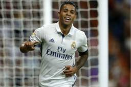 Mariano Díaz utilizó el número 18 en su paso por el Real Madrid, pero ahora cambiará de dorsal.