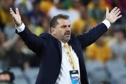 El entrenador de Australia estaría renunciando de la selección en noviembre pase lo que pase en los juegos contra Honduras.