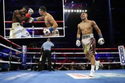 Teófimo López necesitó nada más dos round para noquear al ghanés Richard Commey.