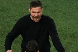 El récord de invicto del Bayer Leverkusen de Xabi Alonso se quedó en 51 partidos.