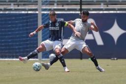 El delantero mexicano Javier 'Chicharito' Hernández se ha lesionado y es duda para viajar a La Florida para el arranque del torneo de la MLS. Foto cortesía