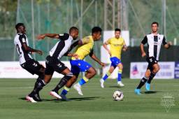 Antony Lozano sigue dando de qué hablar en la pretemporada del Cádiz en España.