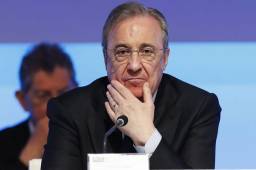 Escandalosas presiones de Florentino Pérez al nuevo presidente de la RFEF por los arbitrajes en el Madrid.
