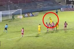 Terrible fallo de Tejeda desde el punto penal. Tuvo la oportunidad de empatar el partido.