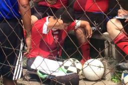 José Alberto Peña ha decidido superar los obstáculos y buscar mediante el fútbol ayudar a los jóvenes de su barrio en La Entrada, Copán.