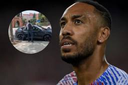 Al menos cuatro hombres asaltaron su domicilio en Castelldefels, en las afueras de la ciudad Condal, a través del jardín, y amenazaron al jugador y a su esposa con pistolas