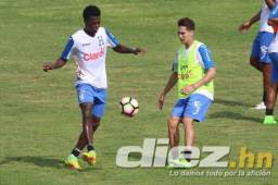 Marcelo Canales se integró este sábado a la bicolor que está en Comayagua.