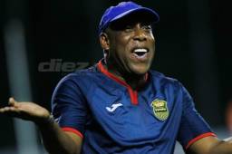 Medford es el segundo técnico en Honduras en perderse un juego por cuatro amonestaciones.