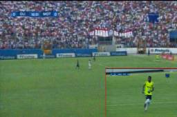 Alex Güity recibió la ovación del público tras realizar esa jugada.