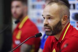 Iniesta y Messi siguen sin renovar con el FC Barcelona.