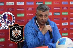 Diego Vázquez atendió a los medios de comunicación previo al Motagua-Águila de El Salvador, partido de repechaje a la Liga de Campeones. FOTO: Marvin Salgado.