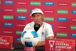 Pedro Troglio habló en conferencia de prensa previo al Olimpia - Antigua por la Copa Centroamericana.