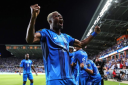 Kevin Álvarez se está desempeñando como defensa central y se ha visto muy firme en una posición que no es la suya.