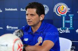 Rónald Gónzalez habló en conferencia de prensa previo al partido ante Honduras