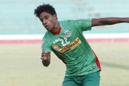 Carlos Pavón Jr no pudo mostrarse con el Marathón ya que no tuvo oportunidad con el primer equipo cuando lo dirigía su padre.