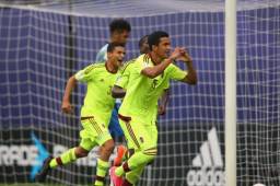 Samuel Sosa festeja uno de los siete goles que Venezuela le endosó a Vanuatu.
