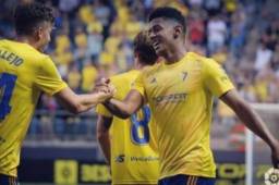 Antony Lozano durante uno de sus encuentros con el Cádiz en la Liga 1, 2, 3.