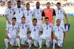 Anoal Hernández (5), jugando para Honduras en el Mundial Sub-17 de Emiratos Árabes Unidos.