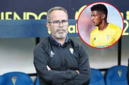 El entrenador del Cádiz, Álvaro Cervera, hace una fuerte crítica a la plantilla tras relajarse luego de conseguir el ascenso y perder los últimos tres juegos de liga.